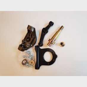 FULLY ASEMBLED FRONT UPRIGHT WITH UPPER EXTENSION, BALL JOINT, TOP HAT, TOE CONTROL ARM, WHEEL SPINDLE AND CALIPER MOUNT